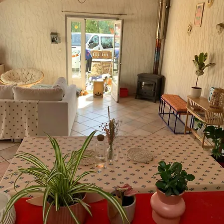 La Surfhouse Oleronaise بيت شباب
