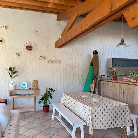 بيت شباب La Surfhouse Oleronaise